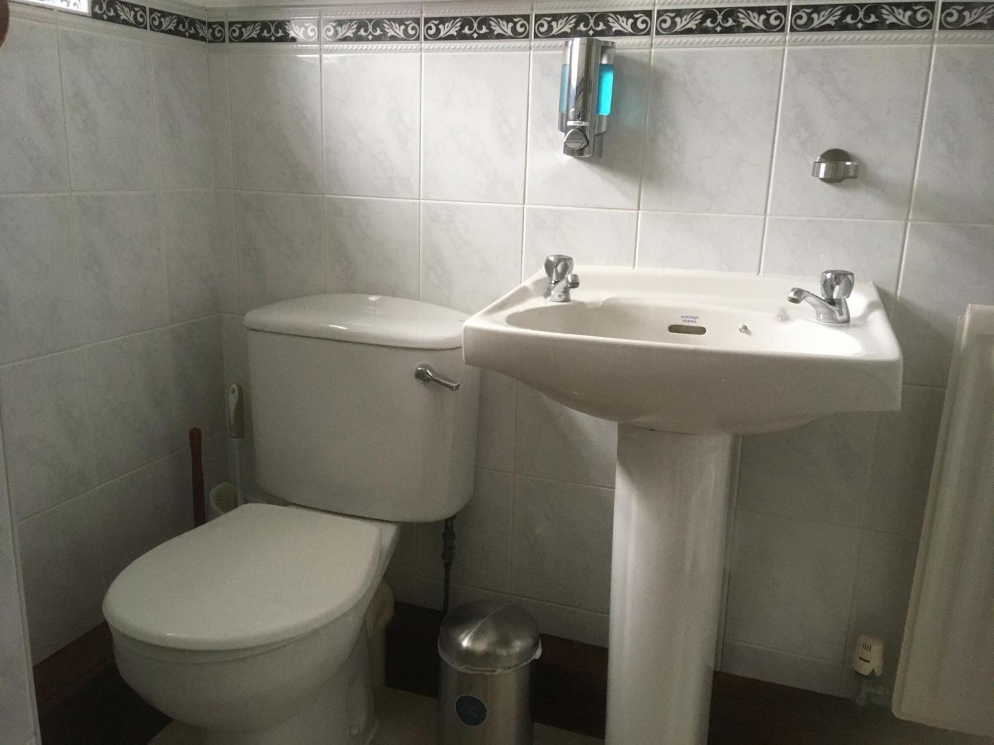 Grove House Guest House Telford Bilik gambar