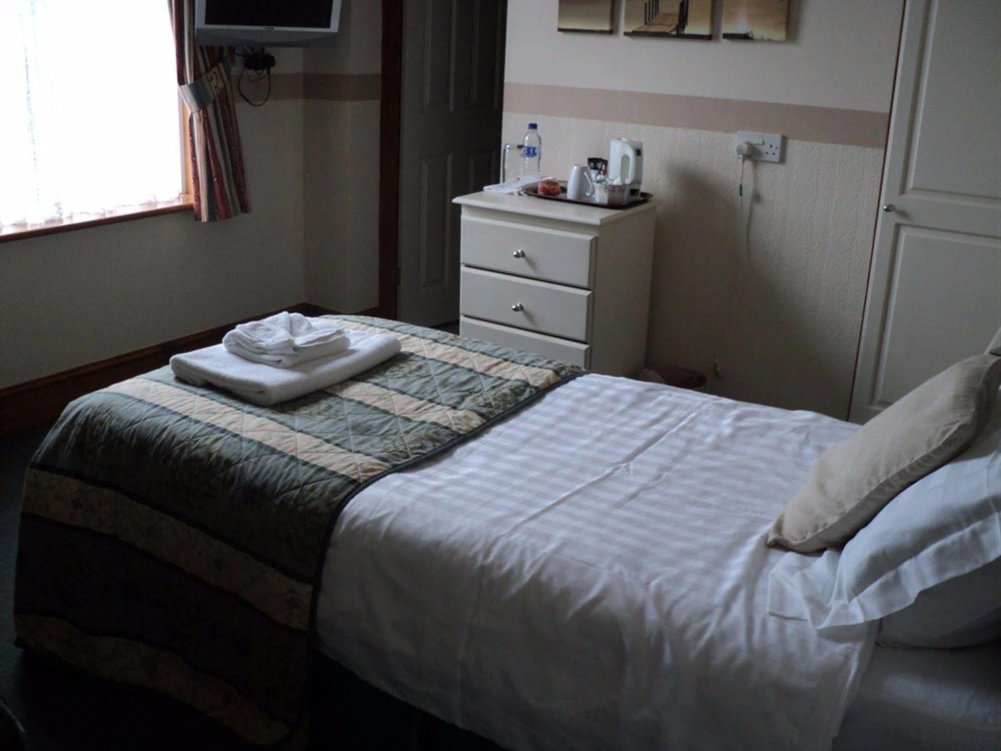 Grove House Guest House Telford Luaran gambar